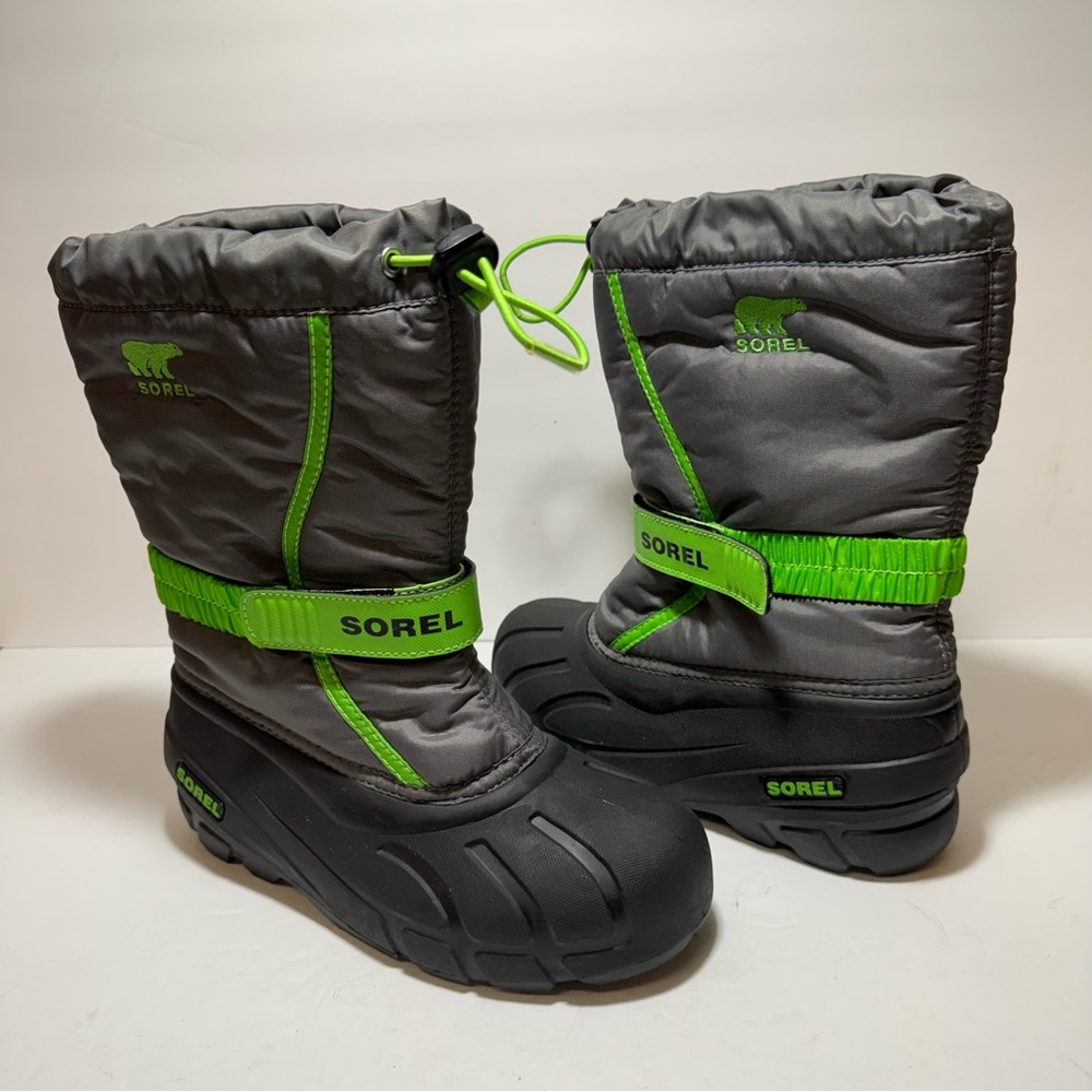 Sorel Flurry Grey Green Waterproof Felt Lined Lug Sole Snow Boots Big Boy Sz 5